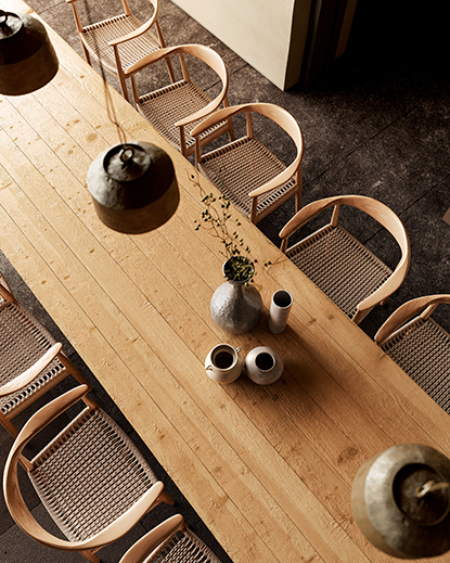 'Rustom Tamayo, 'Villa Mandra', dining table close-up